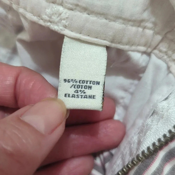 Abercrombie & Fitch Cuffed Bermuda Shorts, Color Cream/Brown/Pink, Size 4 - Picture 14 of 14